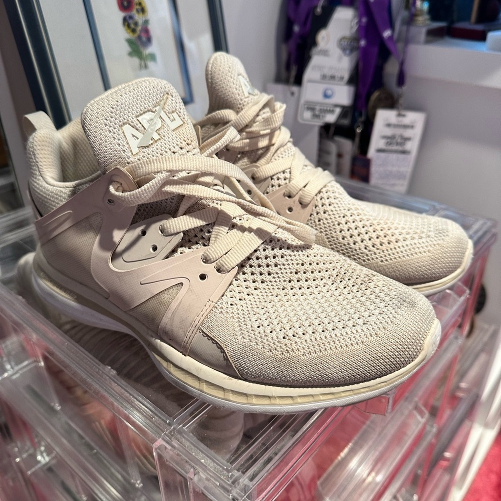 APL Women’s Ascend Training Shoe